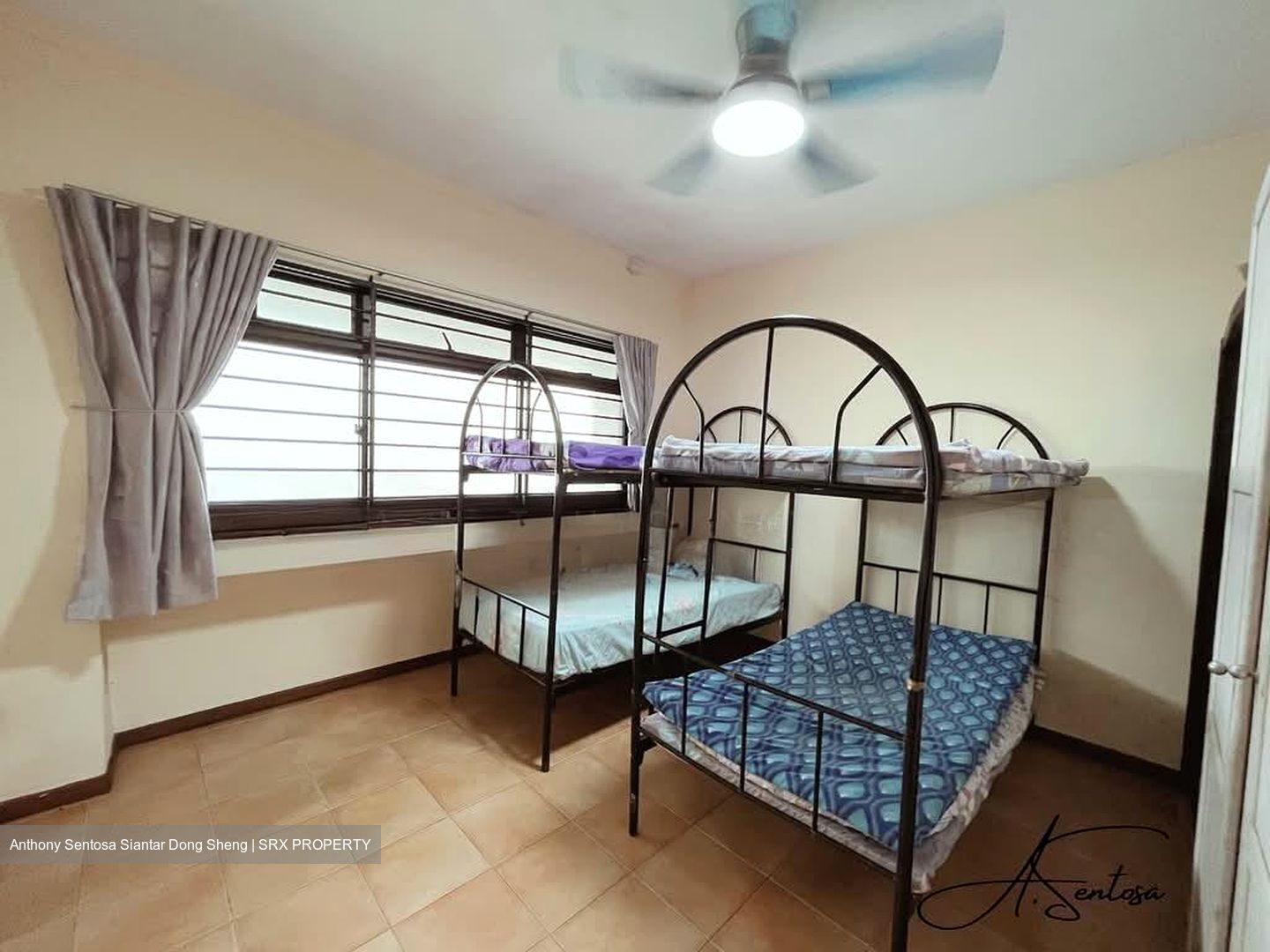 Blk 288C Jurong East Street 21 (Jurong East), HDB Executive #555797341